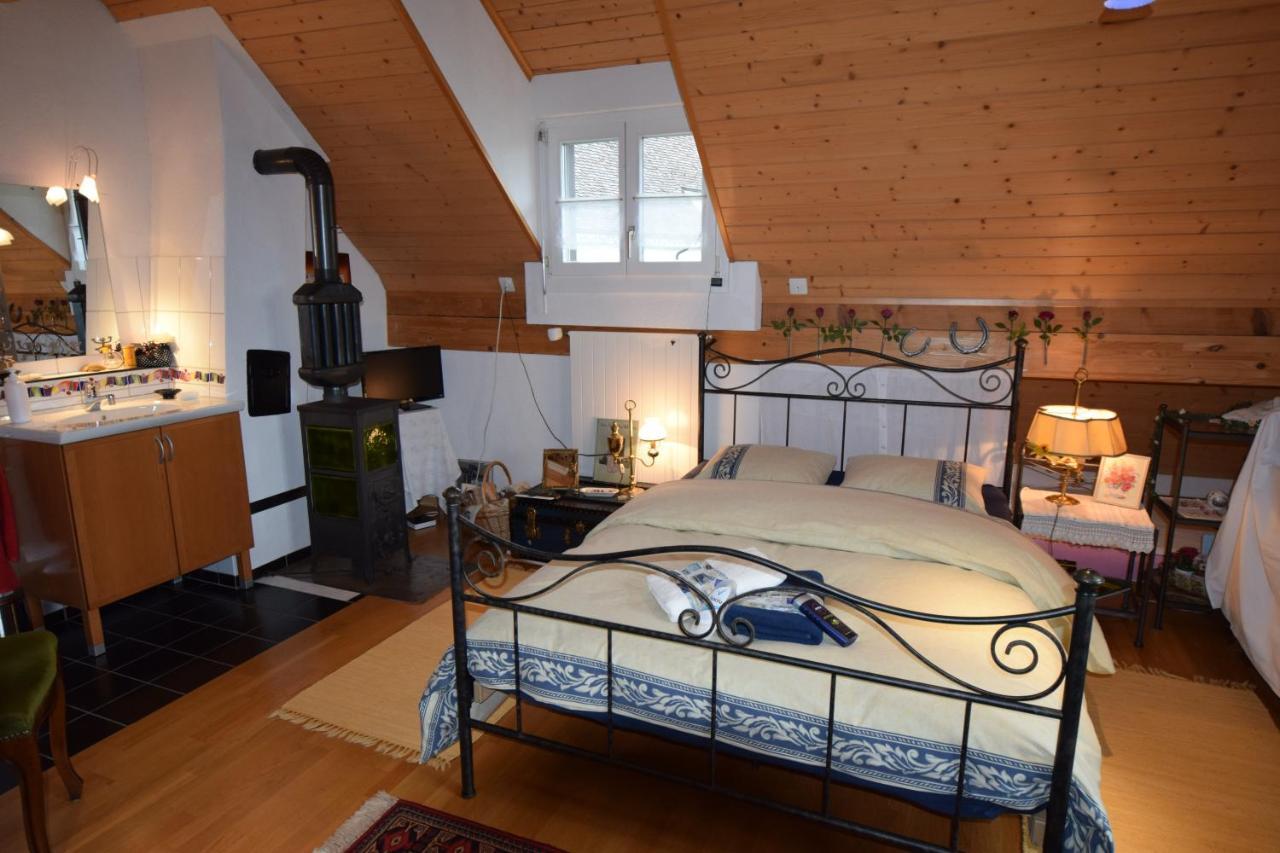 Bed & Breakfast Im Chellhof Benken  Esterno foto